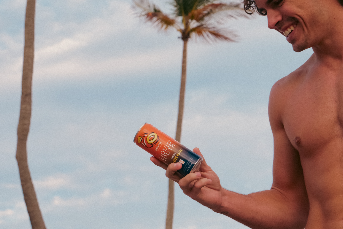 From Powder to Fizz: What is Sparkling Collagen Water?